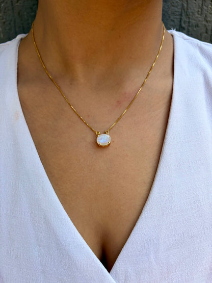 Moonstone Oval Pendant Gold Plated Necklace – House of Tarasya
