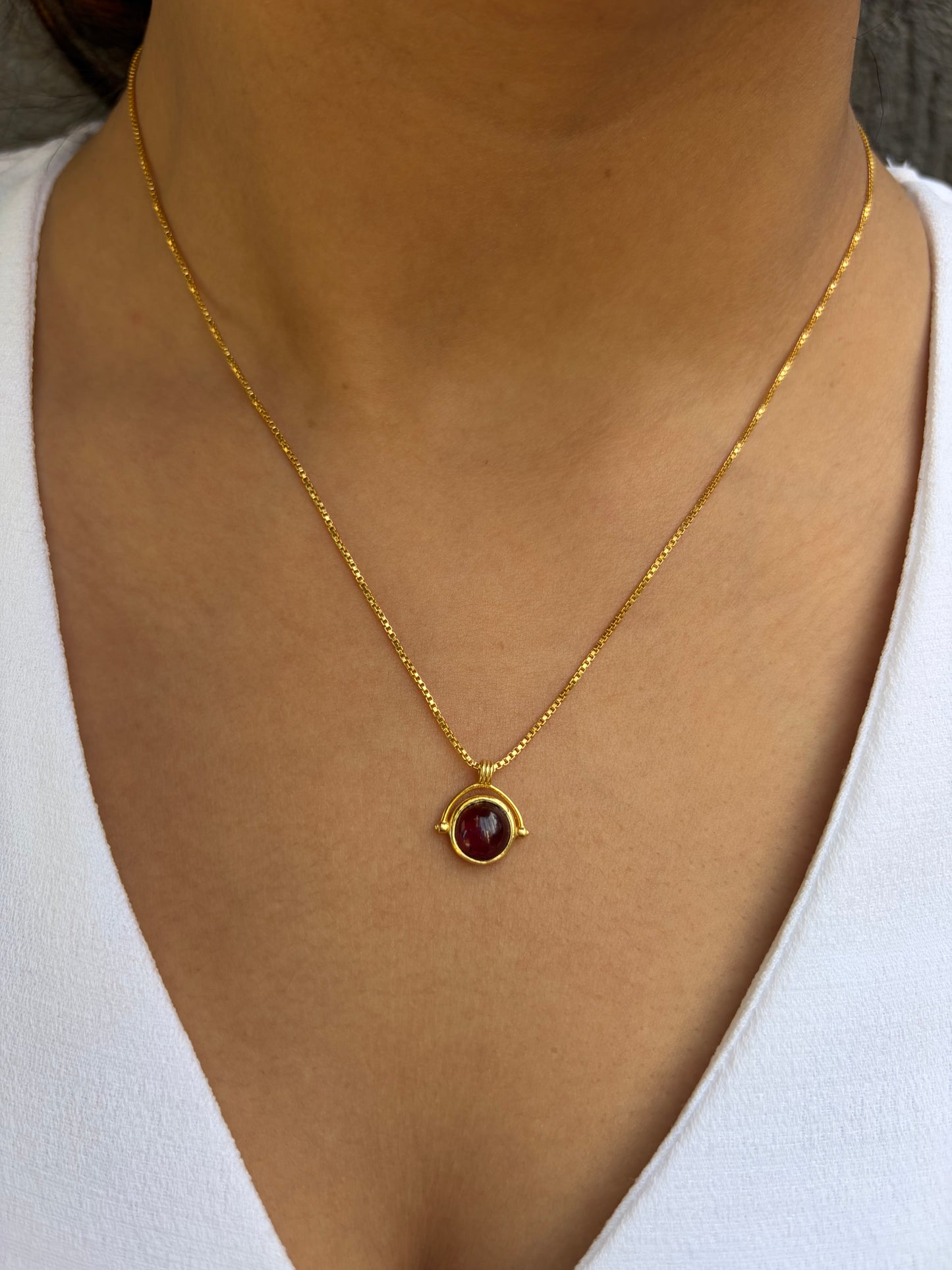 Garnet Round Pendant Gold Plated Necklace – House of Tarasya

