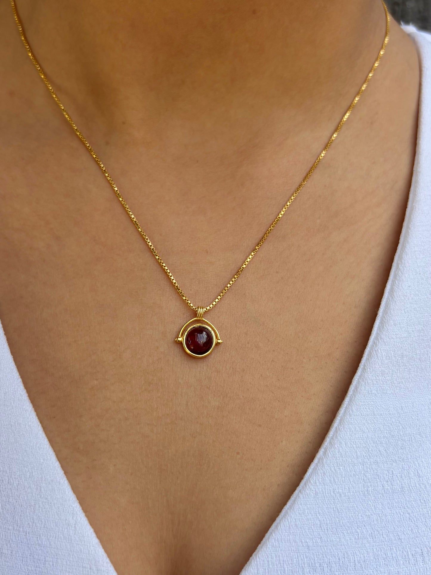 Garnet Round Pendant Gold Plated Necklace – House of Tarasya
