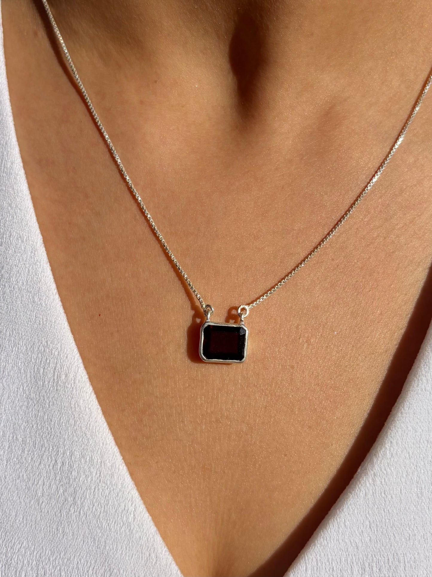 Garnet Square Necklace 925 Sterling Silver – House of Tarasya
