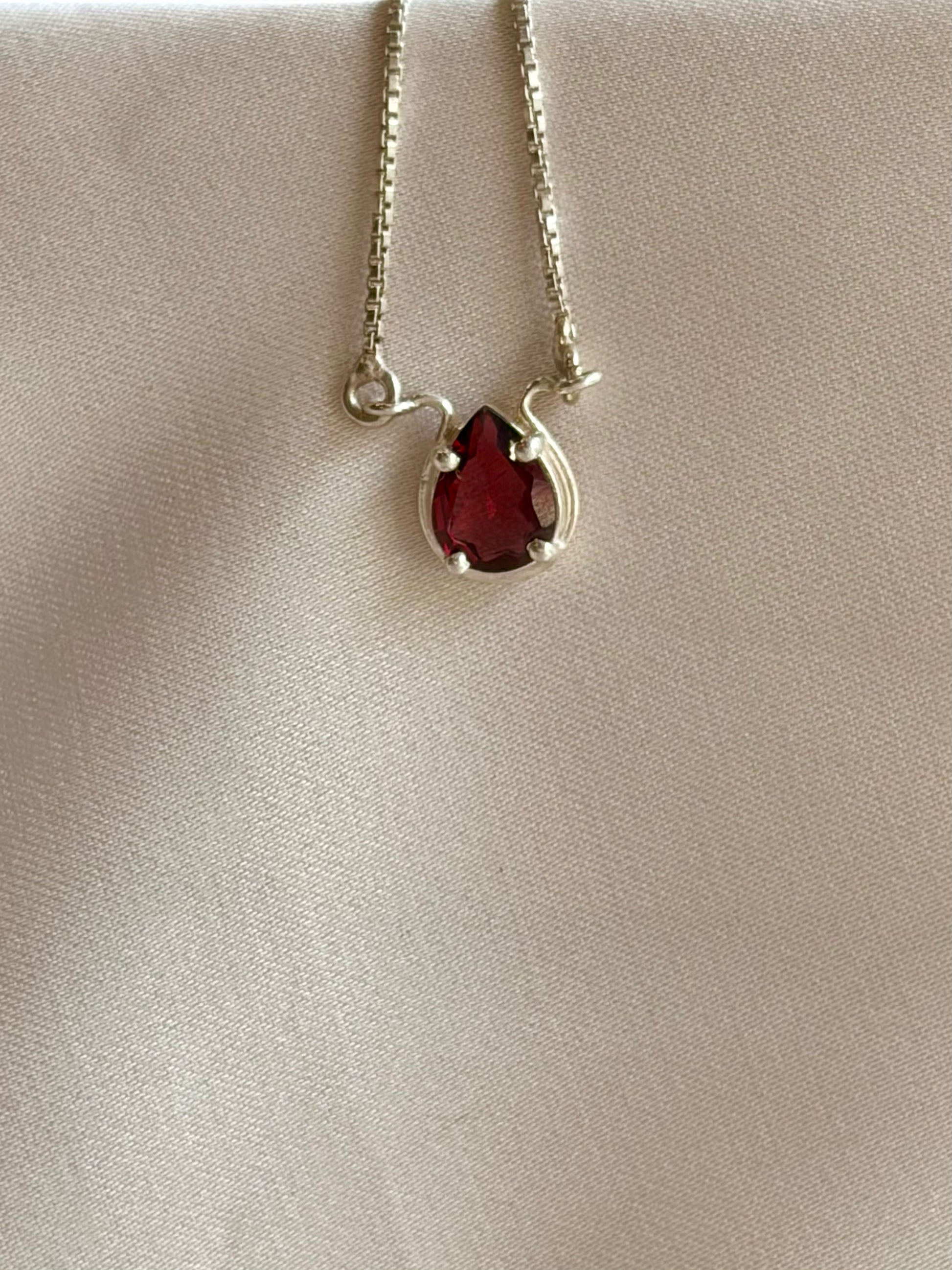 Garnet Pear Pendant 925 Sterling Silver Necklace – House of Tarasya
