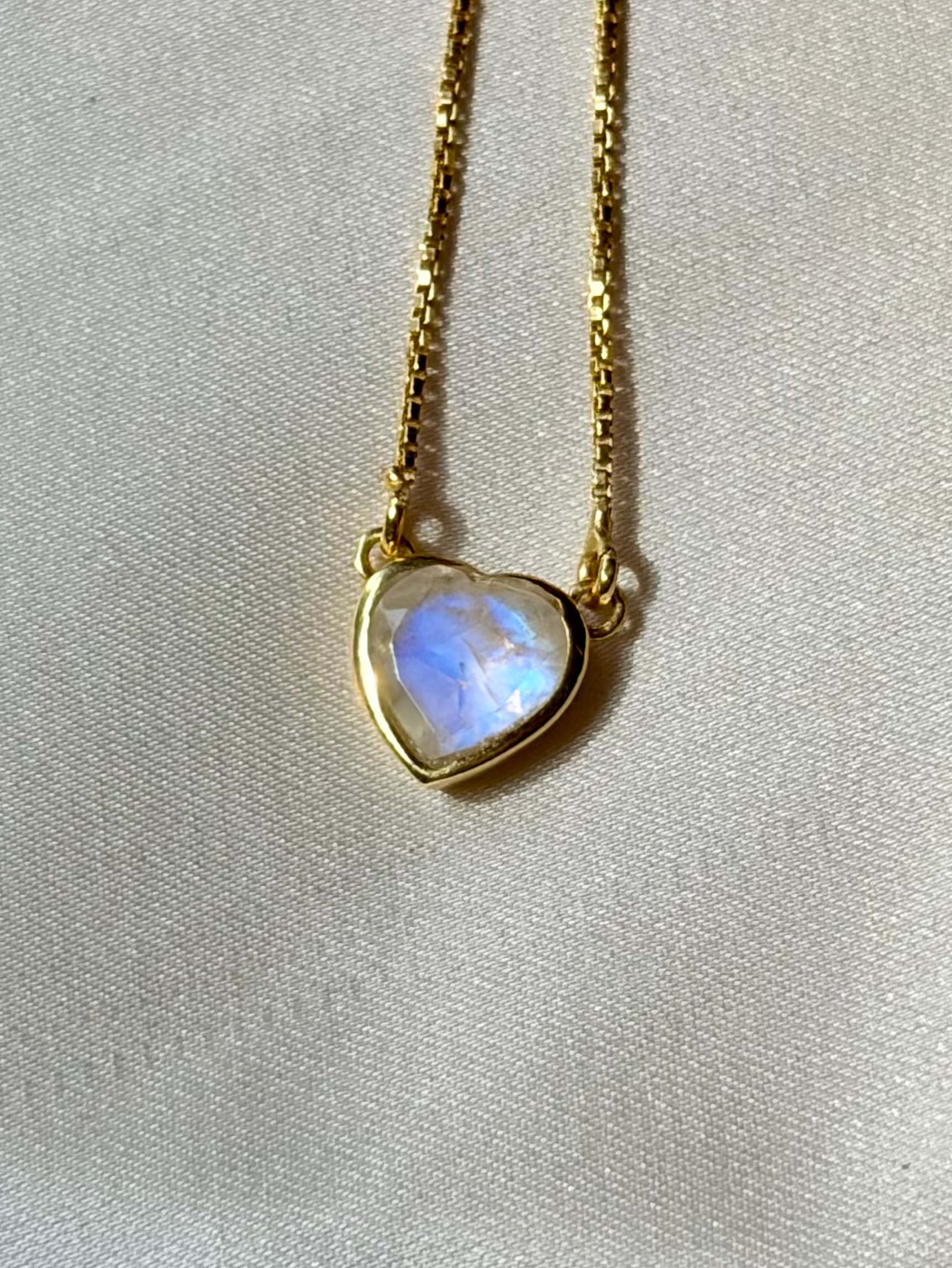 Moonstone Heart Pendant Gold Plated Necklace – House of Tarasya
