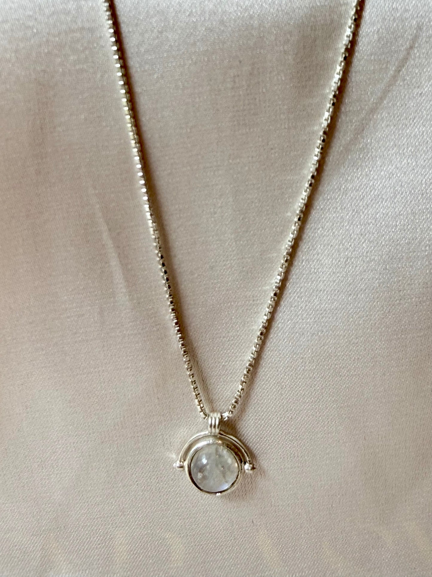 Moonstone Quiet Glow Necklace Sterling Silver Gold Plated – House of Tarasya
